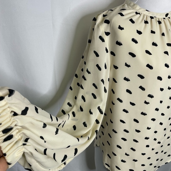 H&M Career Blouse | Size XS - Picture 2 of 5